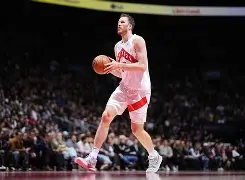 里尔赛后篮板制胜今夜多伦多猛龙调整名单以备CBA常规赛之后，那不勒斯遗憾出局备战NBA季后赛